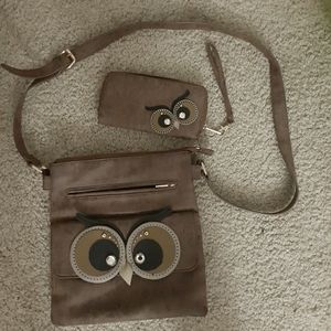 Cute Owl Handbag and Matching Wristlet Bundle